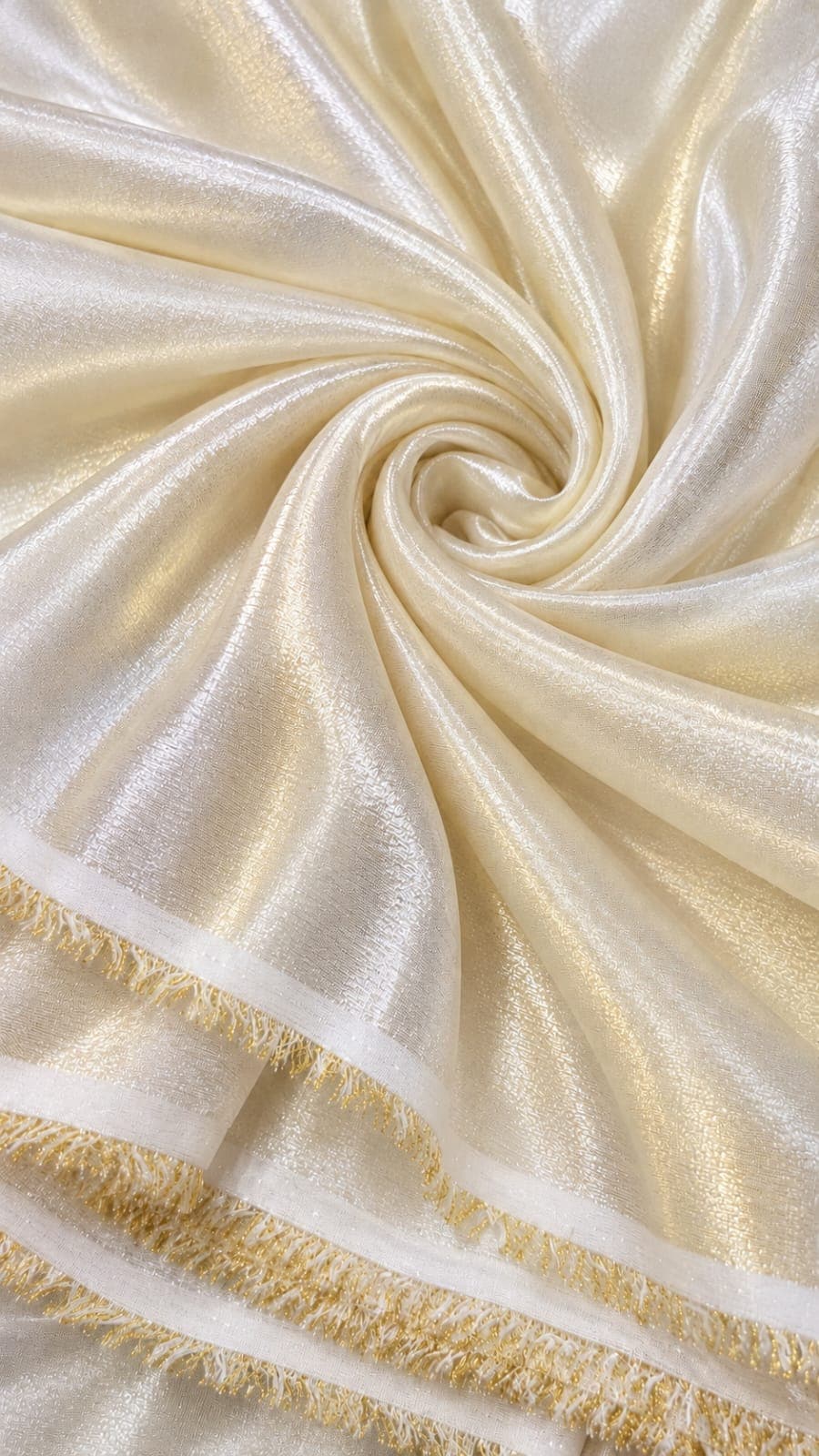 Silk Tissue Gold