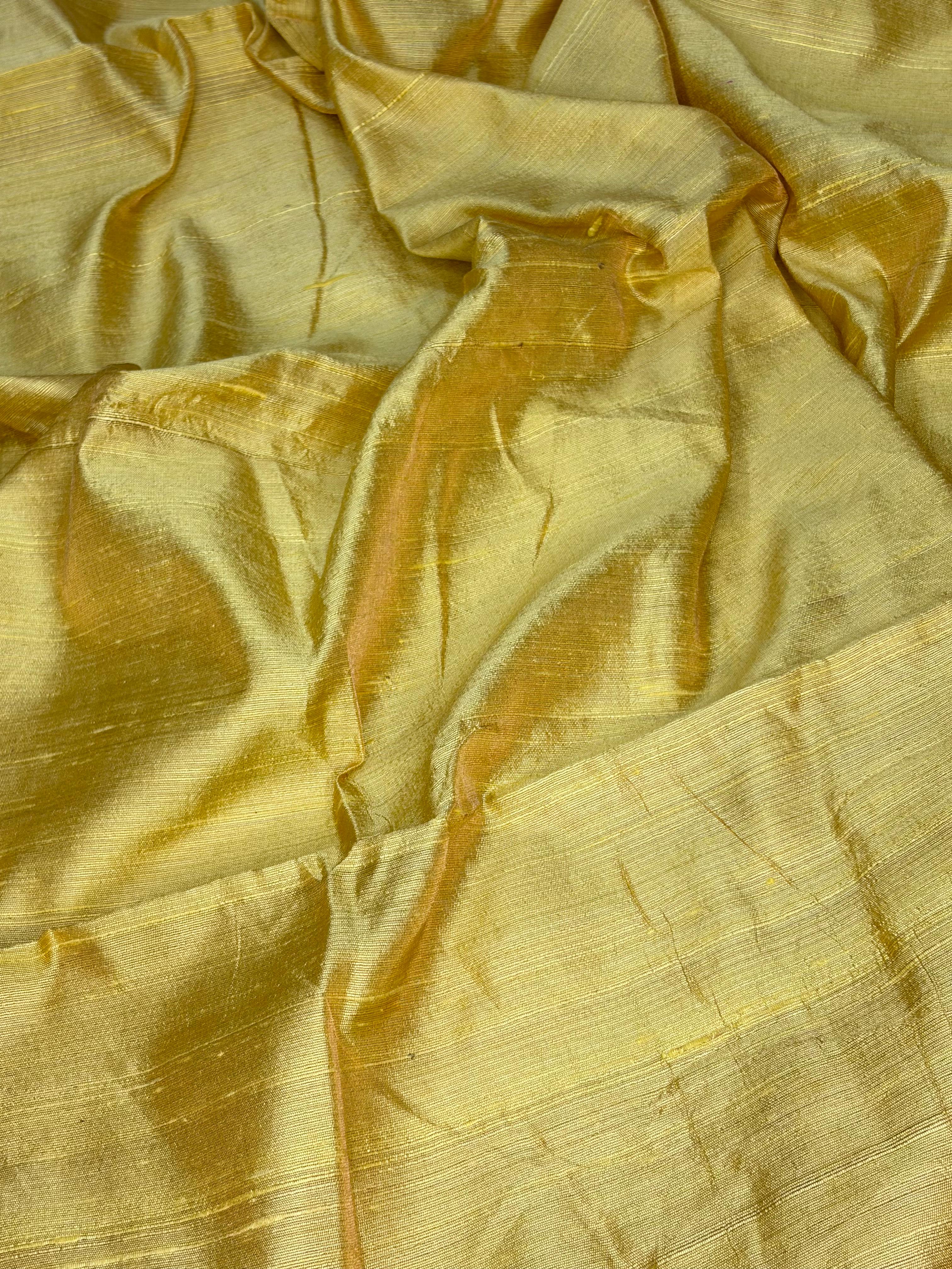 <b>Pure Rawsilk Tissue</b>