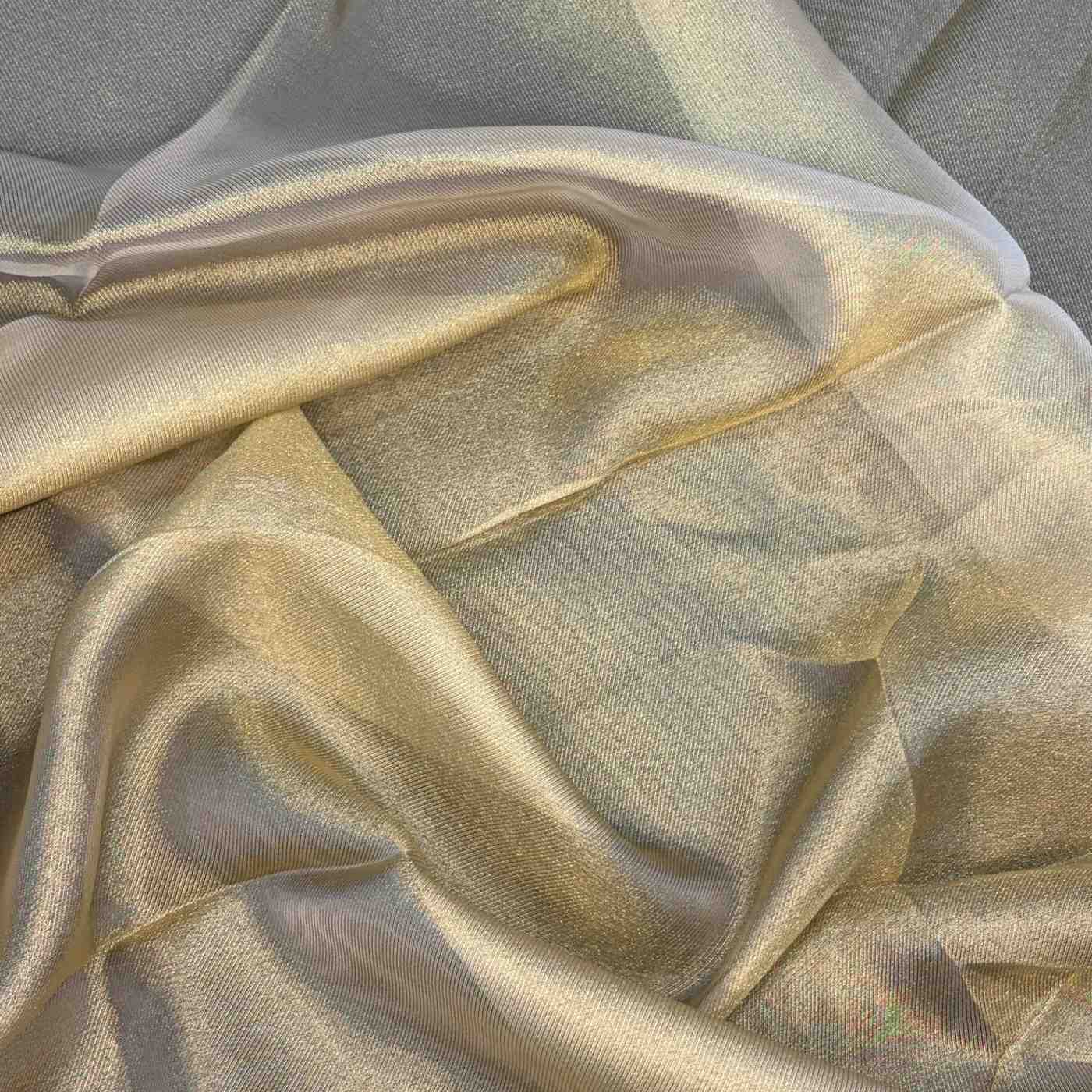 <b>TWILL TISSUE</b>