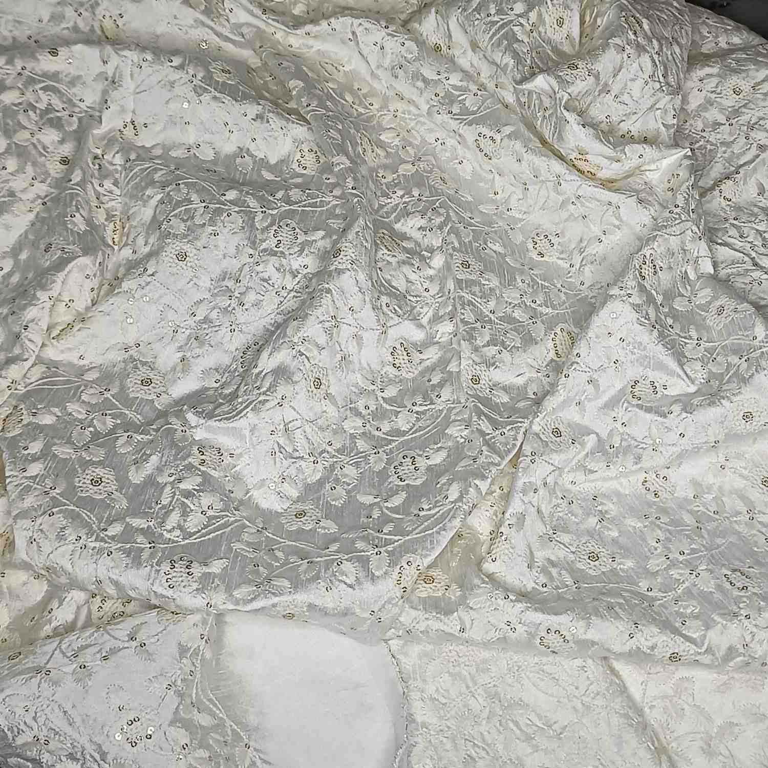 <b>RAWSILK EMBROIDERY MTF9481</b>