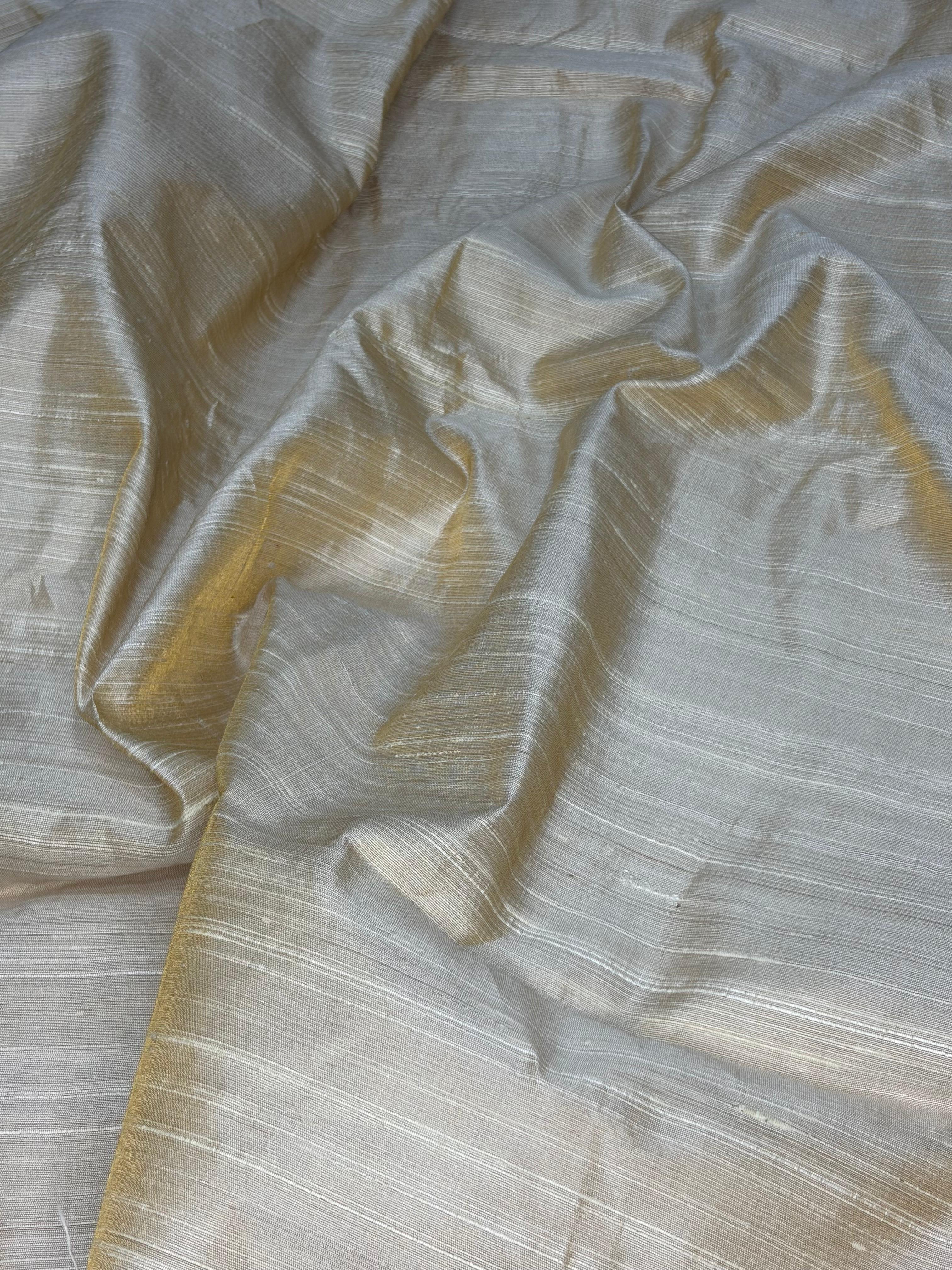 <b>Pure Rawsilk Tissue</b>