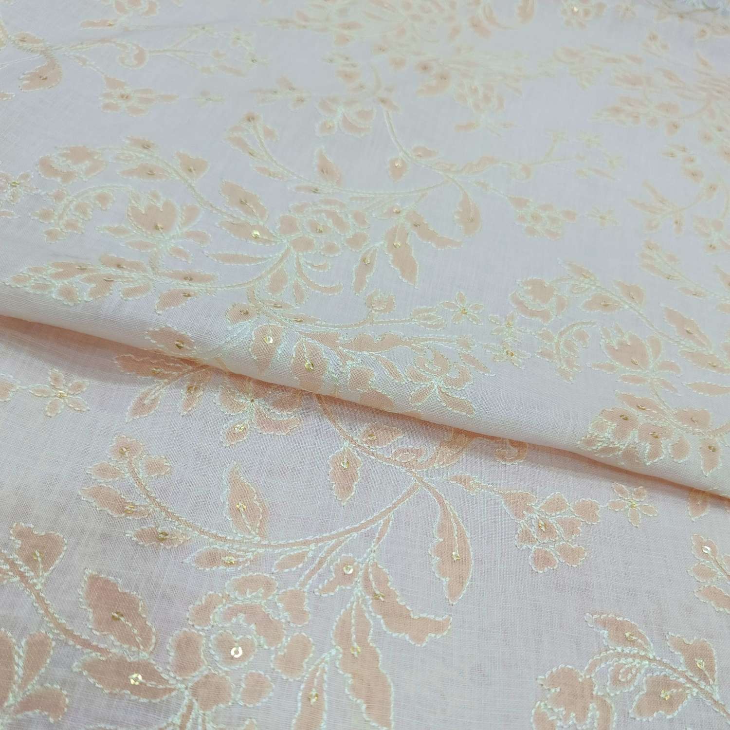 <b>LINEN EMBROIDERY</b>