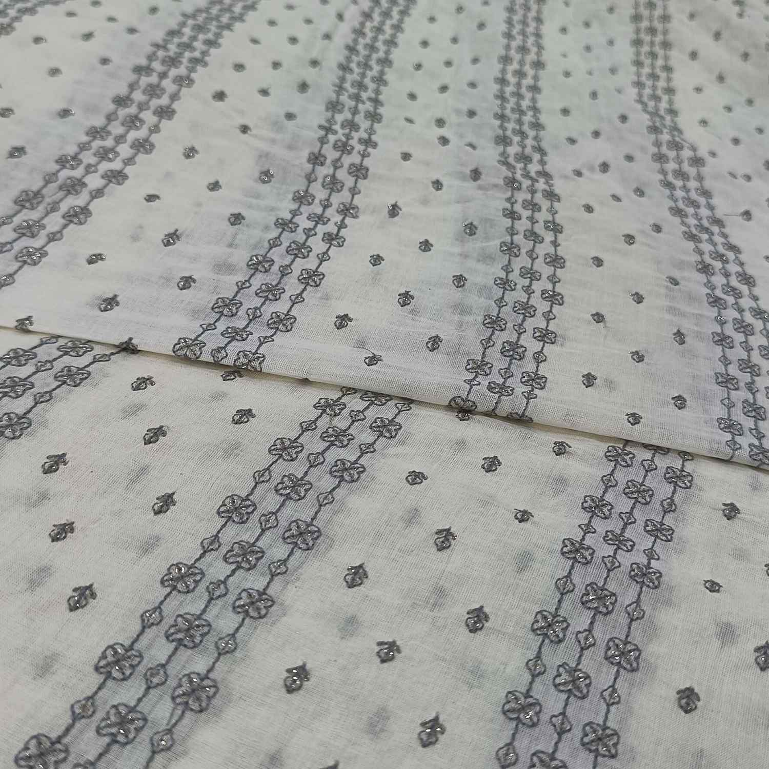 <b>COTTON EMBROIDERY SA7173</b>