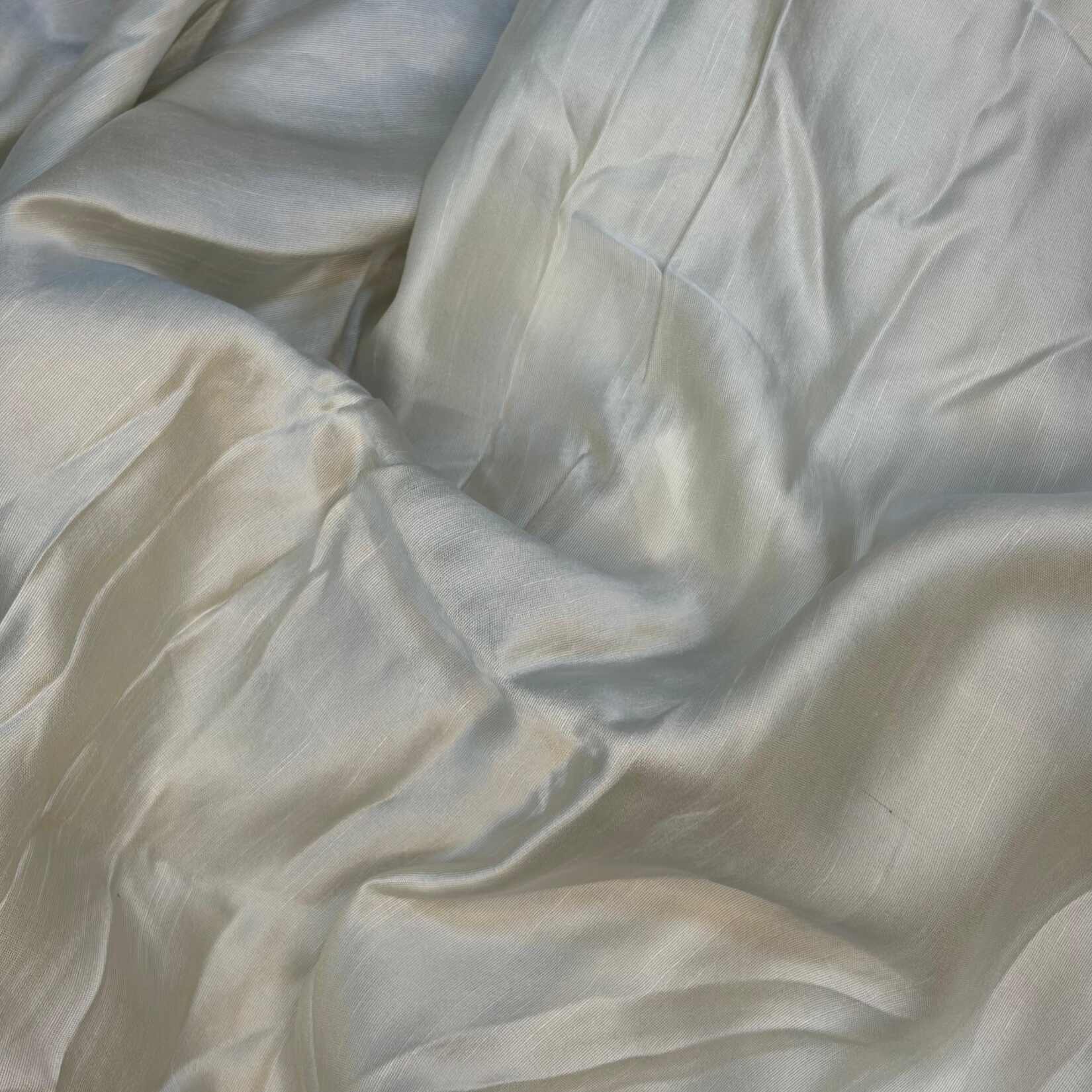 <b>RAW SATIN TISSUE</b>
