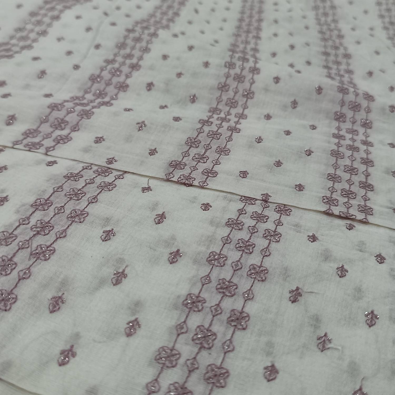<b>COTTON EMBROIDERY SA7173</b>