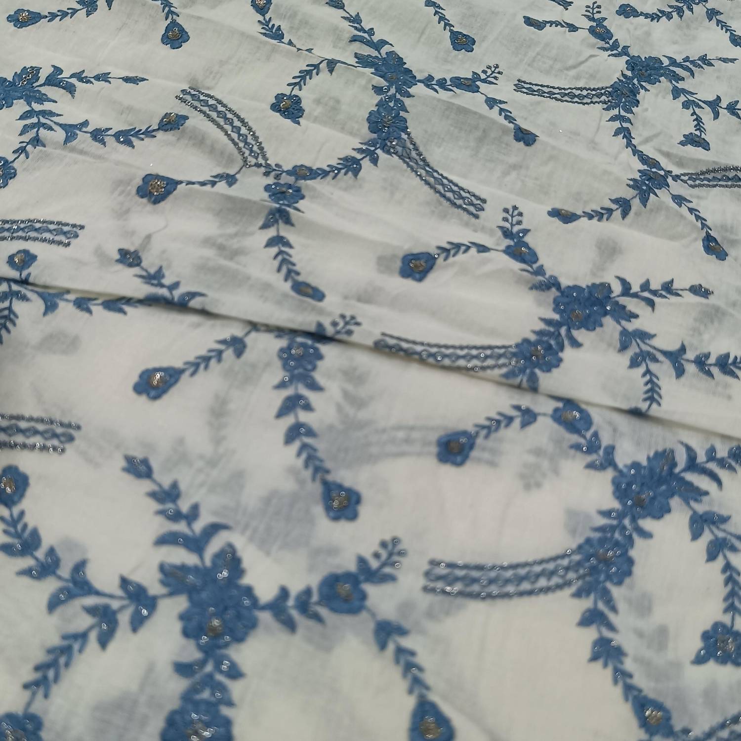 <b>COTTON EMBROIDERY SA7267</b>