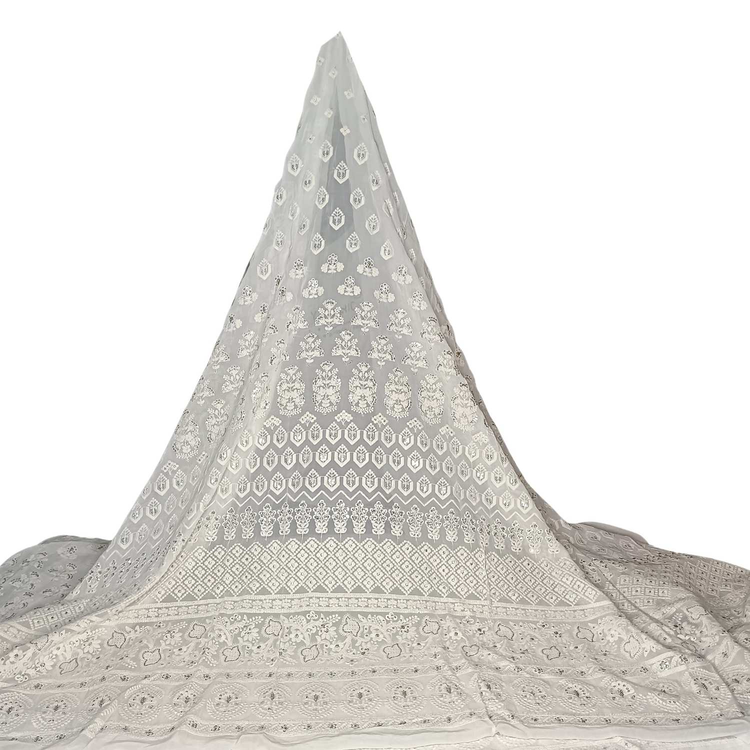 <b>GEORGETTE DAMAN EMBROIDERY</b>