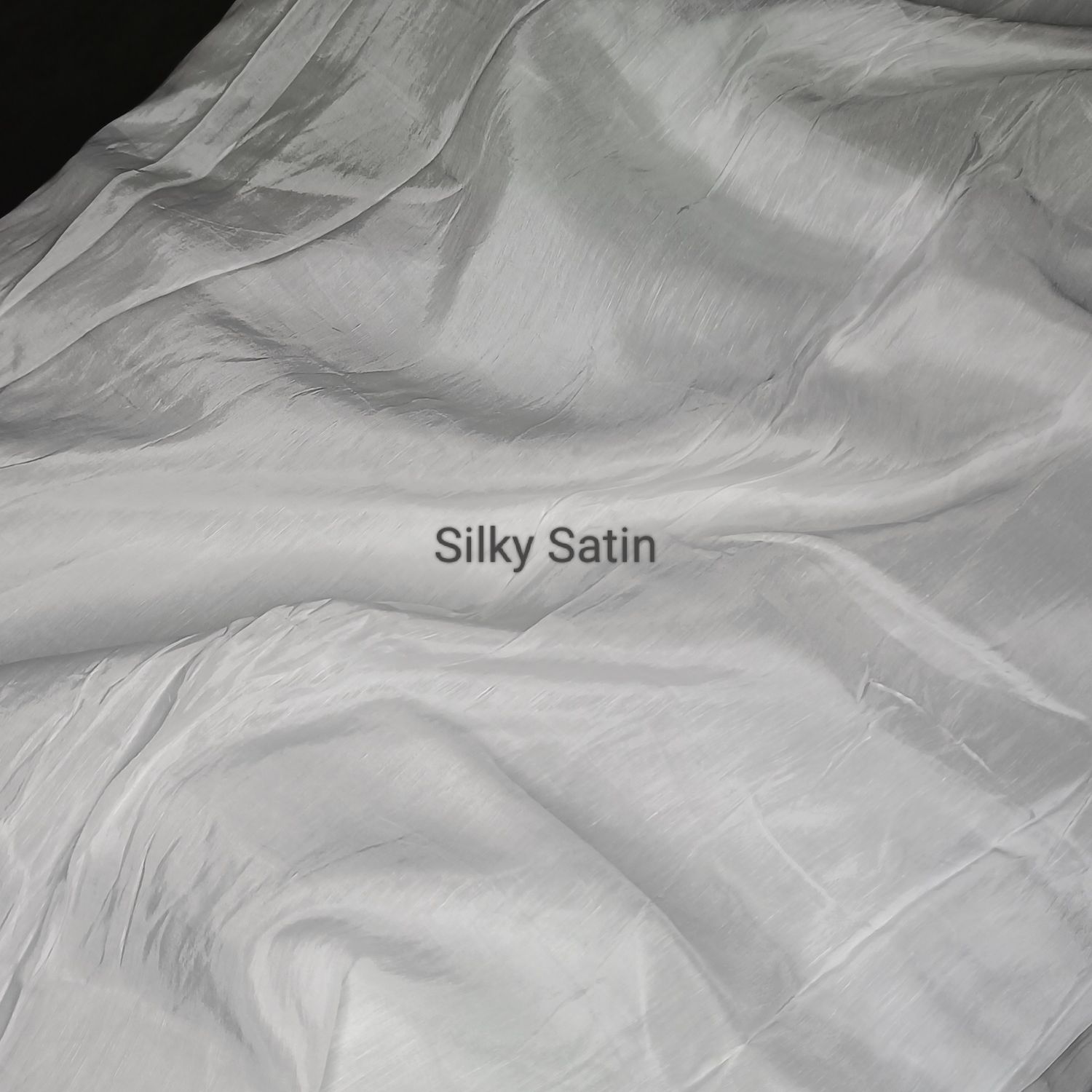 <b>SILKY SATIN</b>