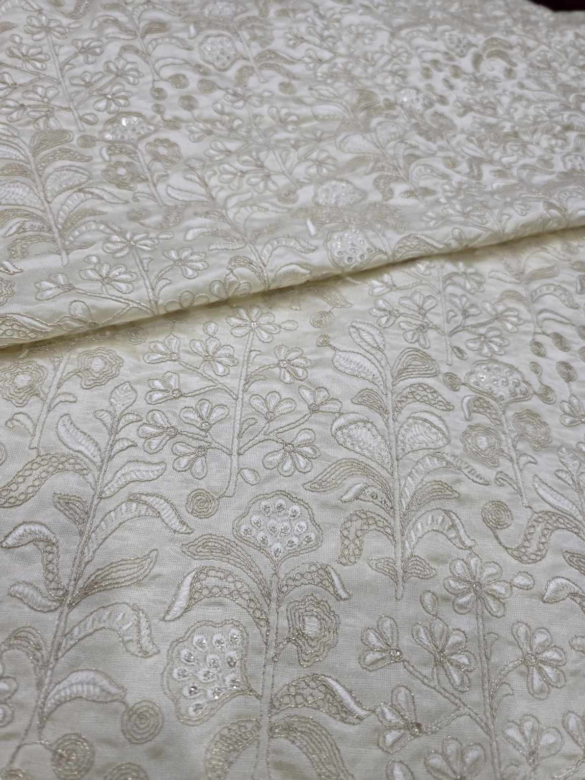 <b>TURKISH EMBROIDERY 70751</b>